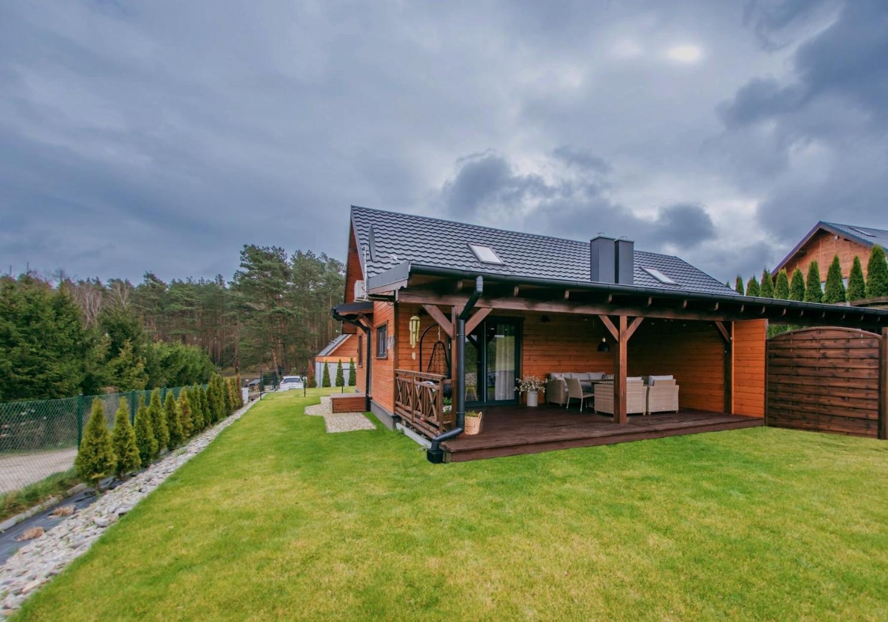 Dom Caloroczny Pola W Sierakowie Holiday home
